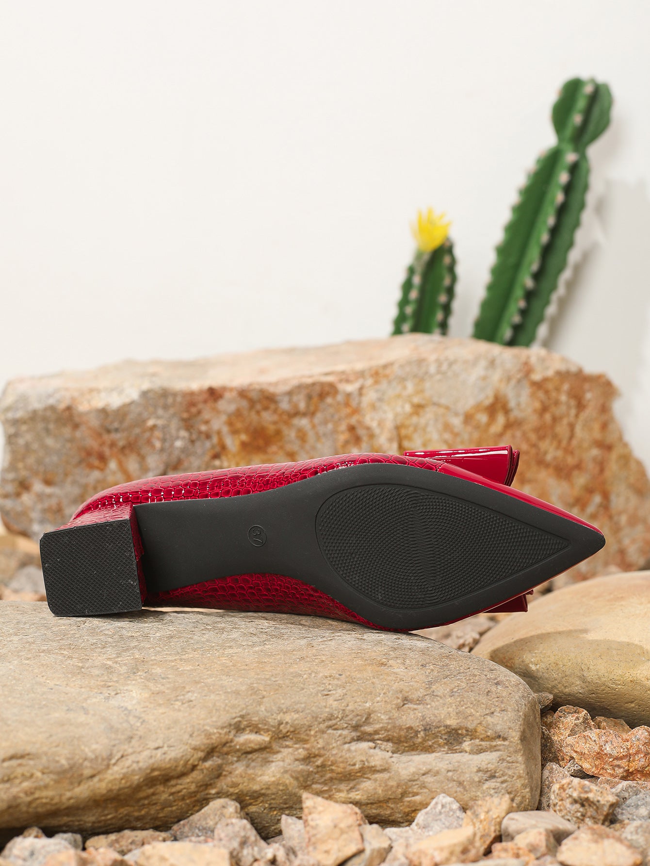 Zapatos Tacón Grueso con Lazo | Punta en Pico Tallas Grandes