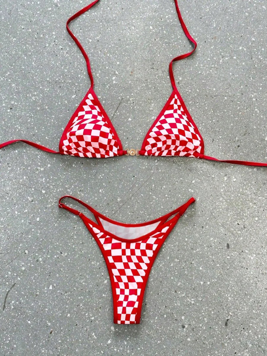 Microbikini a Cuadros con Anillo Dorado y Pierna Alta