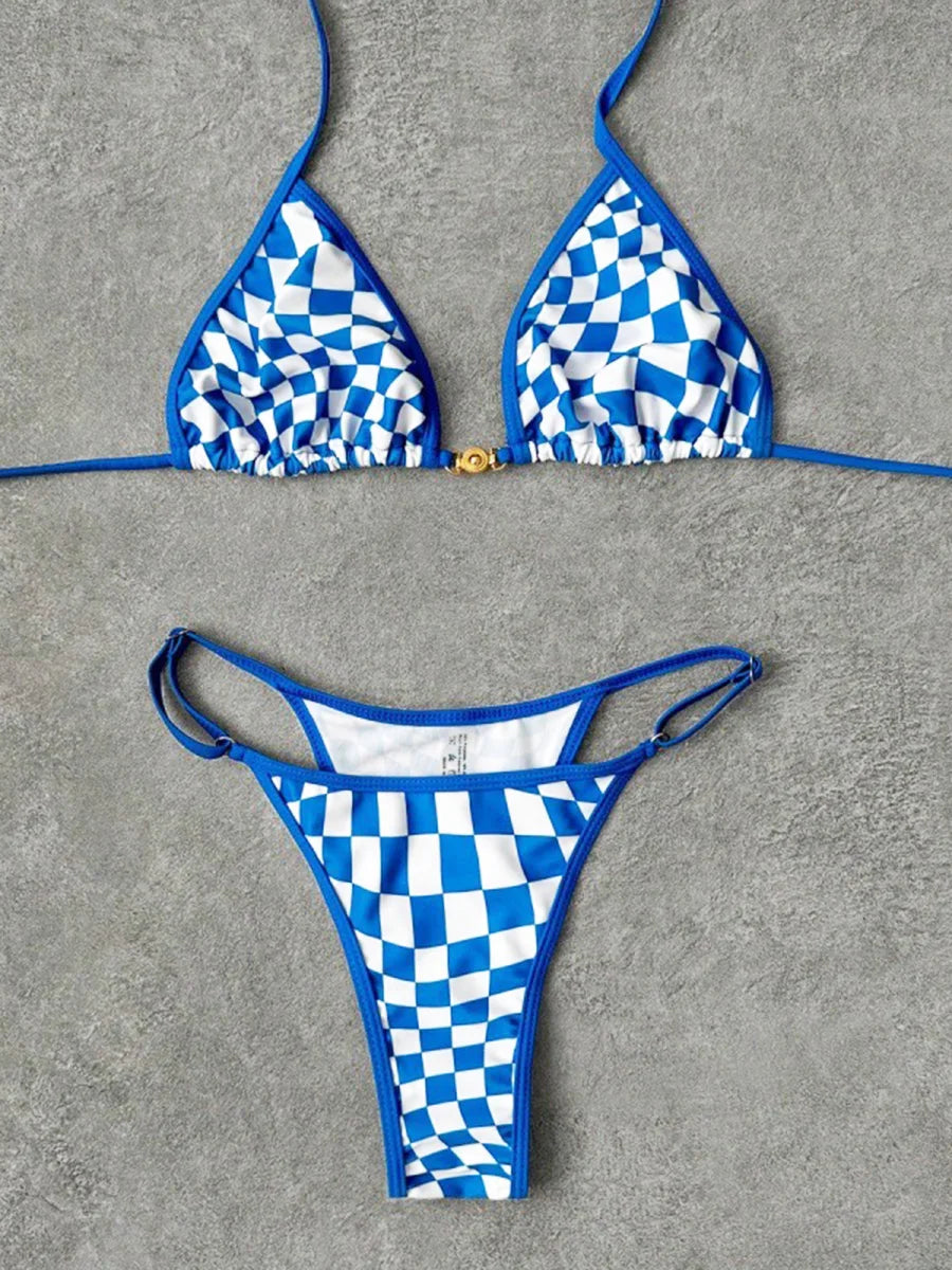 Microbikini a Cuadros con Anillo Dorado y Pierna Alta